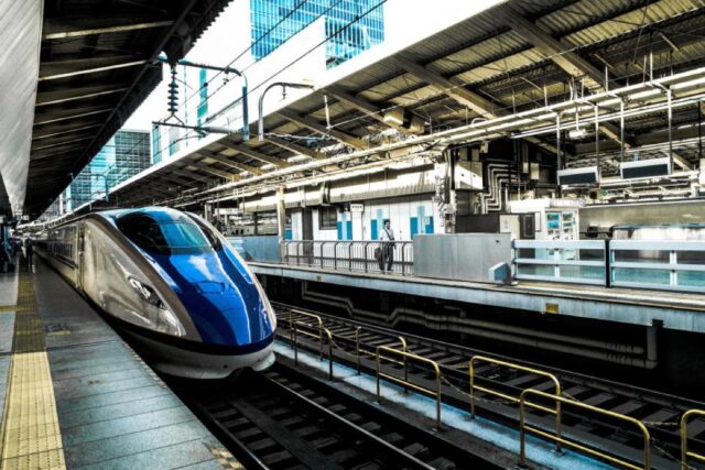 【デモ】鉄道 スタッフ募集 26